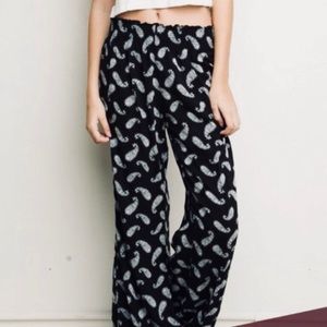 Flowy brandy melville pants